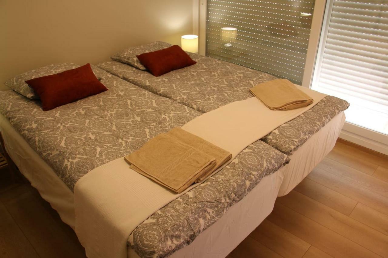 Casa Tomas - Lovely Townhouse In 坎布里尔斯 外观 照片